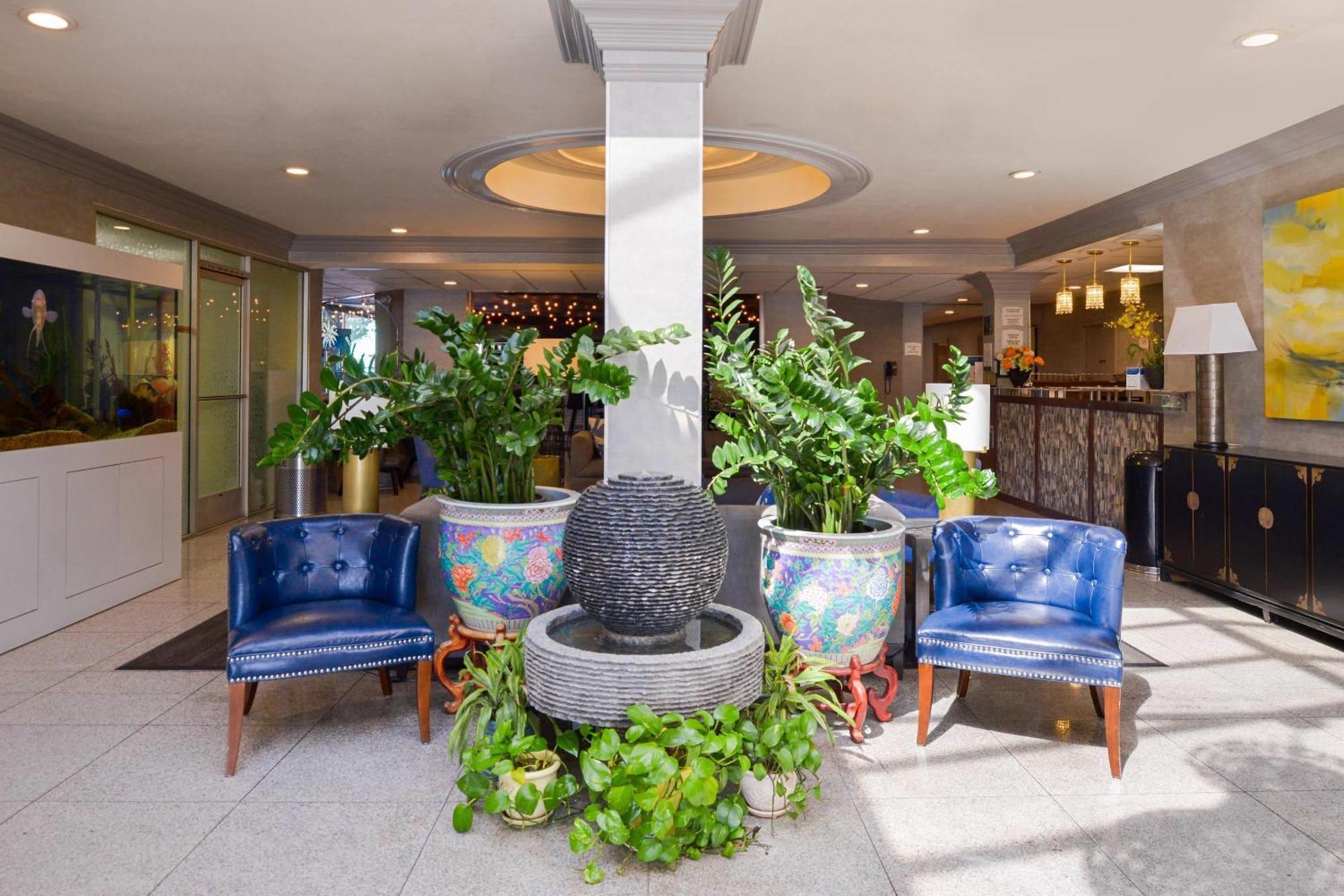 6 Budget Hotels Near Grant Rea Park Worth Booking